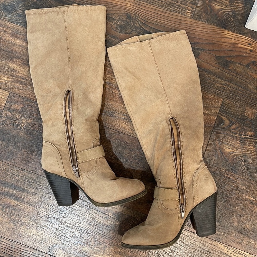 Forever 21 light brown suede boots